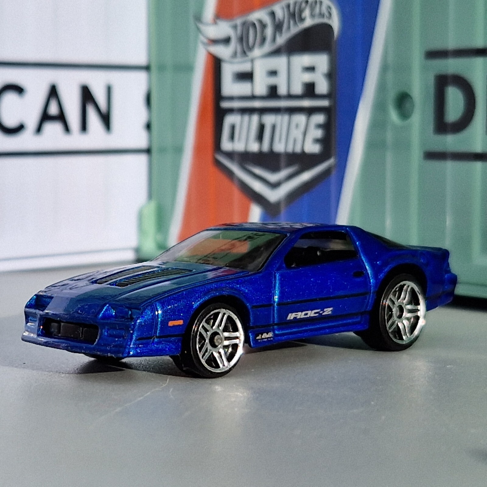 Hot Wheels '85 Camaro IROCZ Diecast Model Car 164 Excellent Condition eBay
