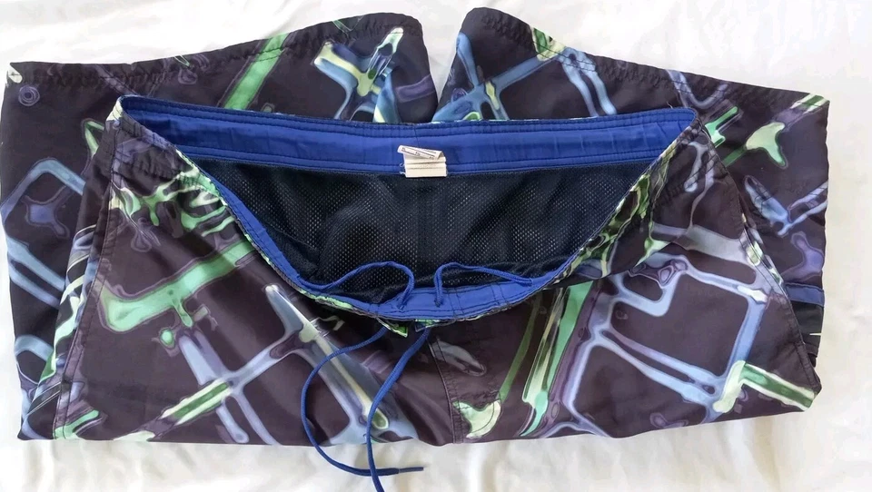 Bermuda de carga masculina Nike XL náilon cuecas embutidas cordão cumoflage curta - Imagem 2 de 4