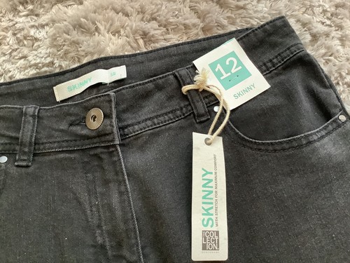 New with Tags Ladies Debenhams Black Skinny Jeans Zip Side Hems Size 12 28” Leg - Picture 3 of 6