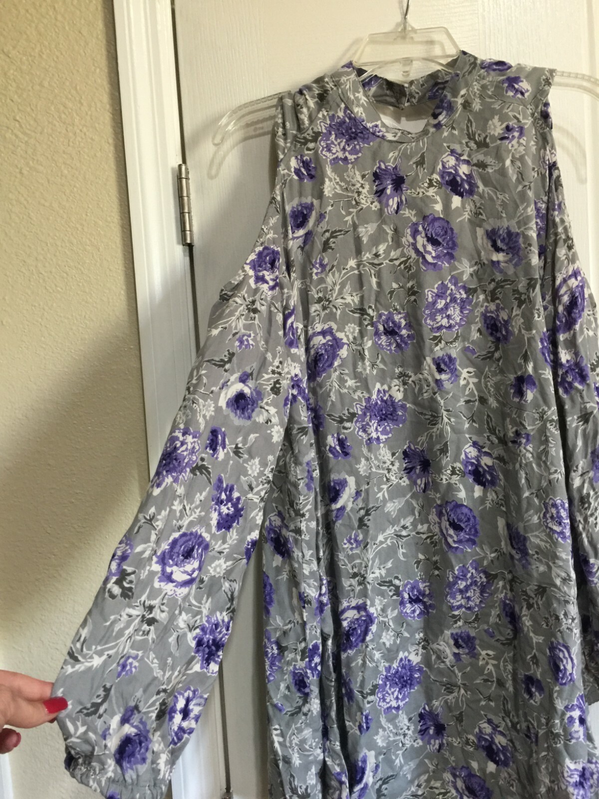 Picture 1 of 6