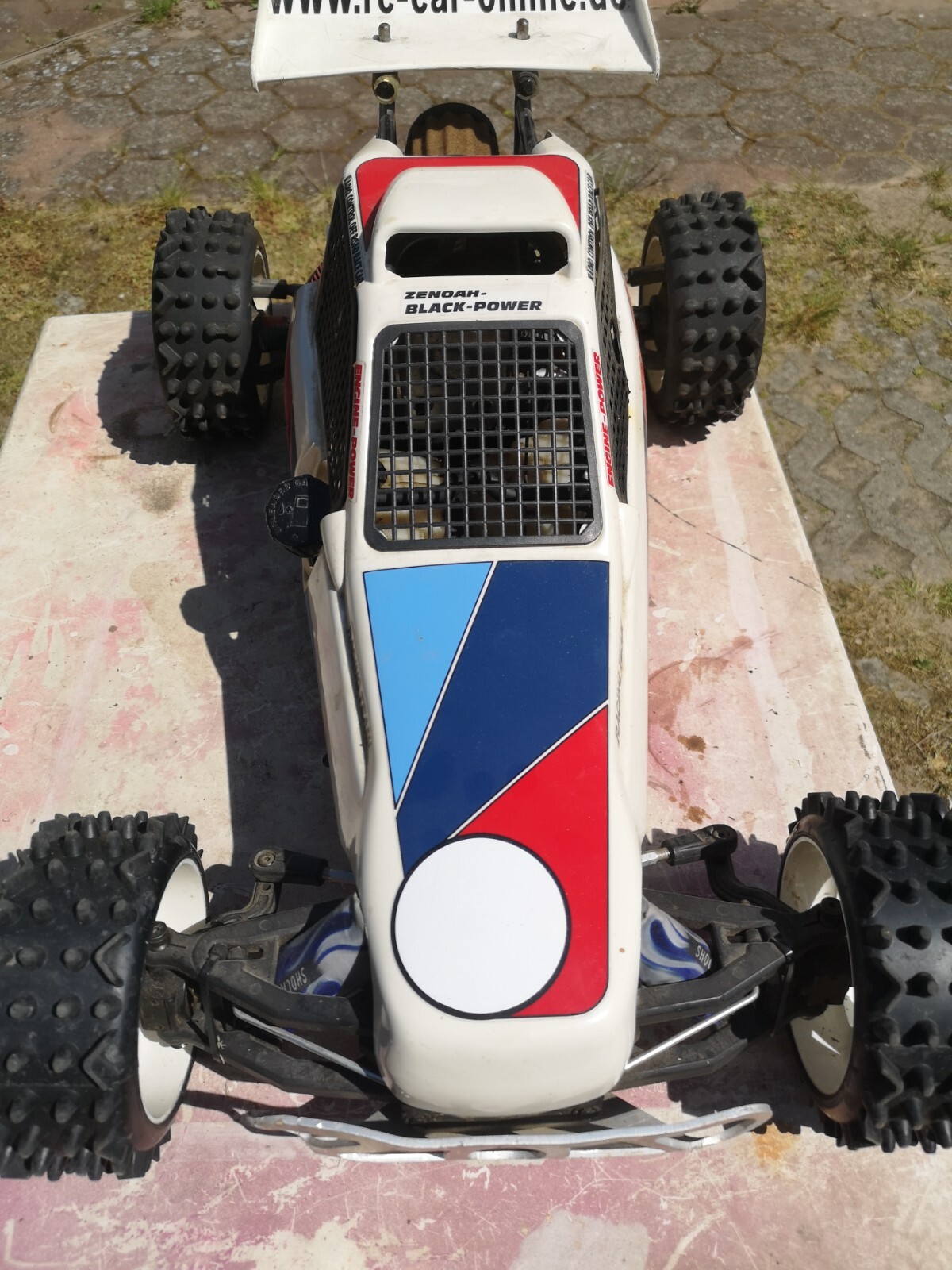 Bild 1 von 12