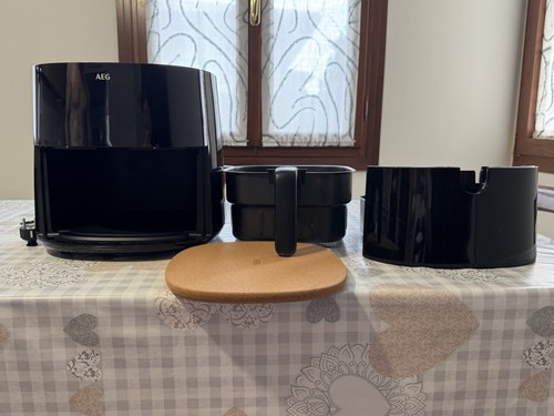 AEG AAF7B Friggitrice ad aria senza olio, capacità 7L, 1800W - Foto 4 di 6