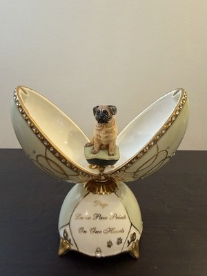 Heirloom Porcelain Musical Pugs Egg By Ardleigh Elliott  You ve Got A Friend 