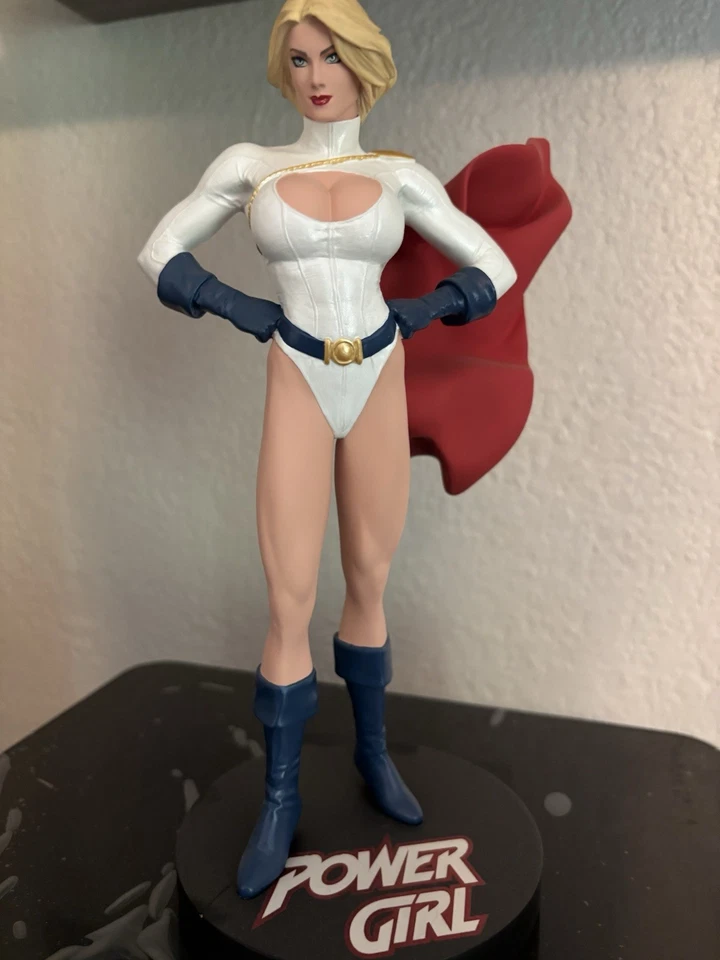 Cubierta Power Girl Niñas del Universo DC Estatua Pintada a Mano Porcelana Coldcast Foto 2 de 4