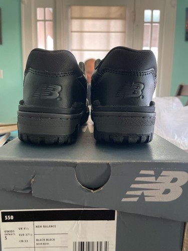 New Balance 550 Triple Black (GS) GSB550BB Men's/Youth Size 5 Womens Size 6.5 - Picture 4 of 6