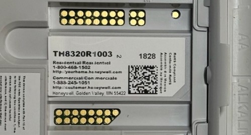 Honeywell TH8320R1003 VisionPRO 8000 Programmable Touchscreen Thermostat - Picture 4 of 4