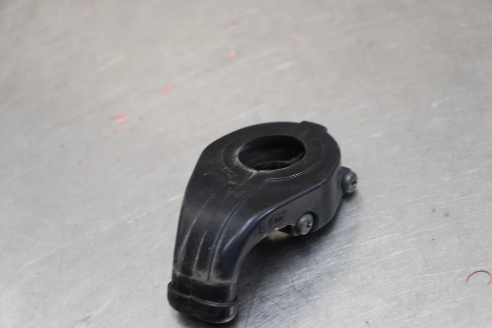 03-08 KAWASAKI ZZR600 THROTTLE CABLE LINE HOUSING GUIDE 32099-1193 Foto 4 de 4