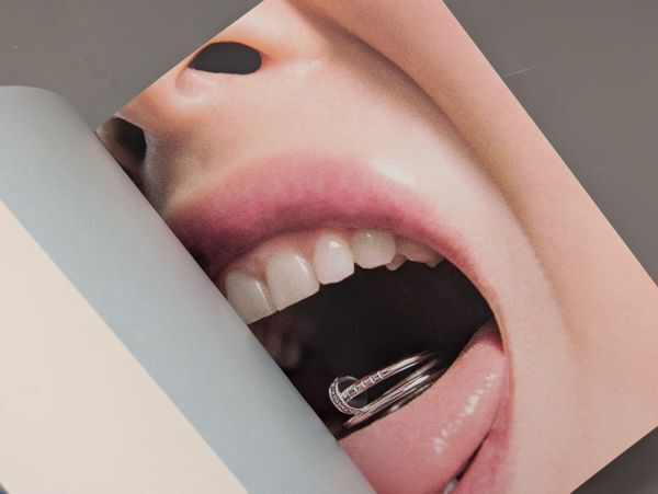 釘と私 With Nail&I edited by Ryan Mcginley With Nail & I edited by Ryan McGinley for Cartier Photo Book