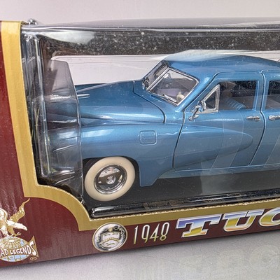 Road Legends 92268 Studebaker 1948 Tucker 1 18 Scaler Diecast