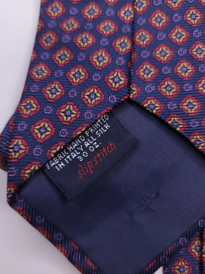 Corbata formal Damon para hombre 64"Lx3,5"W azul marino/rojo Foto 4 de 4