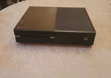 Xbox One Black Home Console, HDMI chord and controller in good condition
