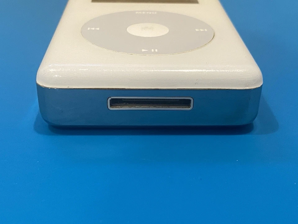 iPod Photo 4th Generation 60GB (New Battery Installed - Good Condition) - Image 4 of 4