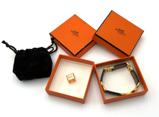 Auth Hermes Bordeaux Square Scarf Ring/H Bracelet Z Engraved GD W/Box BA020354