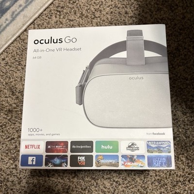 Oculus Go All-in-One VR Headset Gray 60Hz 64 GB Storage