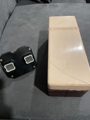 Vintage  Bakelite Sawyer's View Master 3D Dimension Viewer  With Case 45 Reels