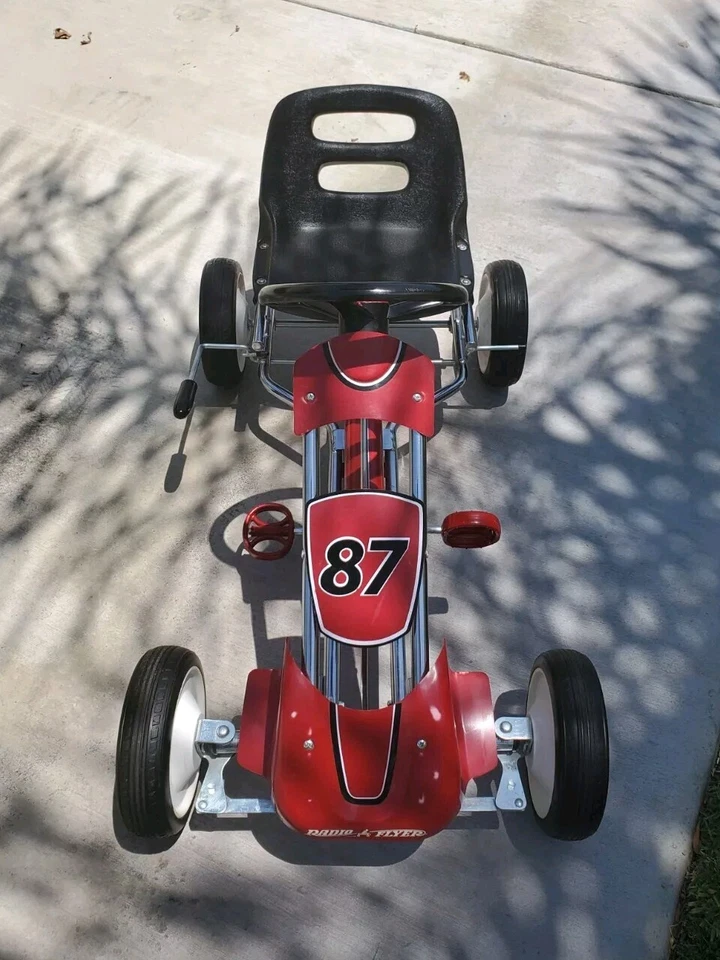 Radio Flyer Pedal Racer Foto 2 de 4