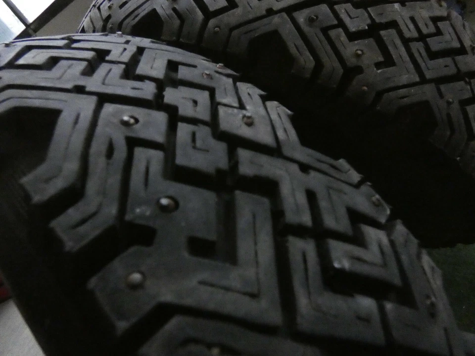 SPIKE - Reifen    560-13    GummiMayer - Bild 2 von 4