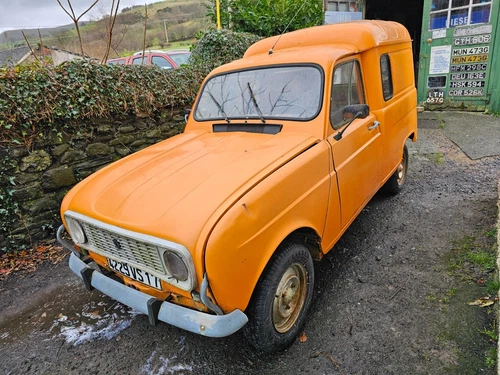 Renault 4 F4 van - Picture 1 of 19