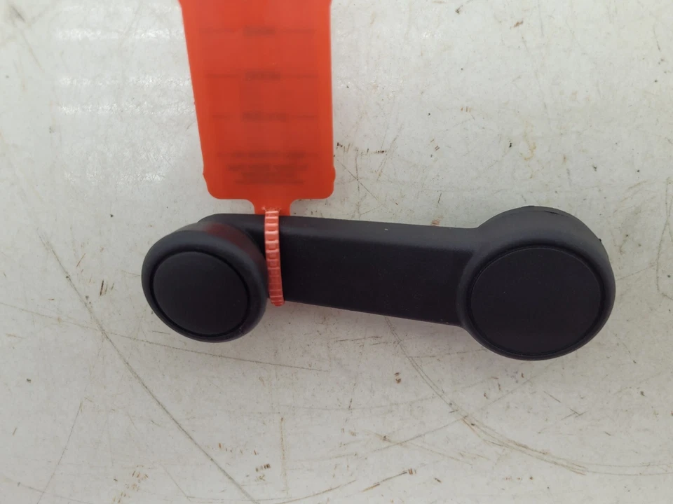 Ford Focus MK3 Rear Window Winder Handle Crank Driver Right Side - Image 2 of 4