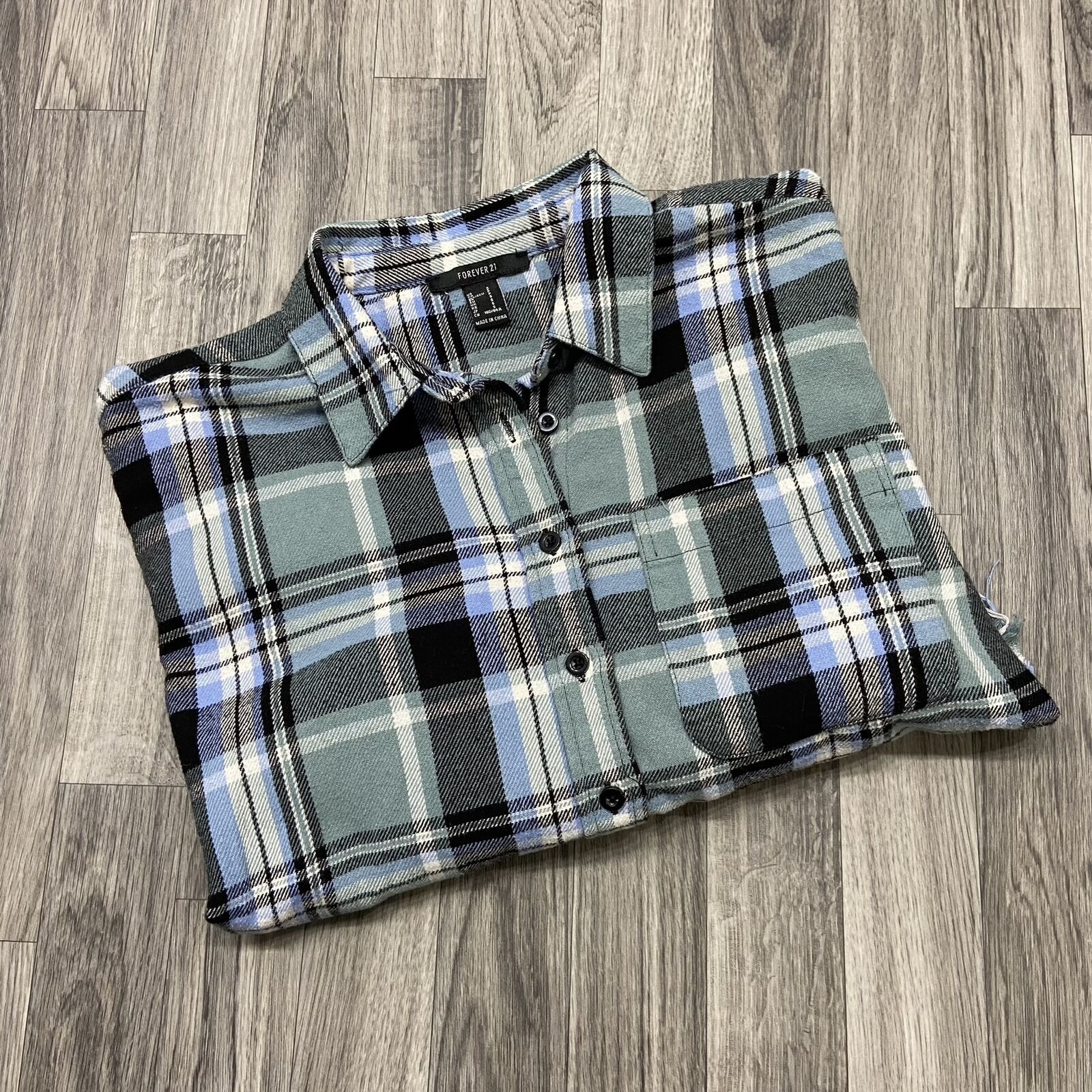 FOREVER 21 Collared Button Down Grey Plaid Croppe… - image 4