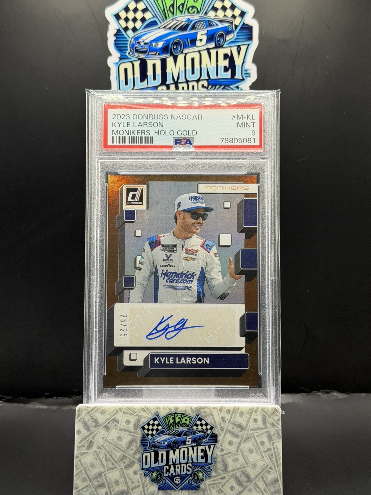 2023 Donruss Racing Monikers Gold Kyle Larson Auto /25 PSA 9