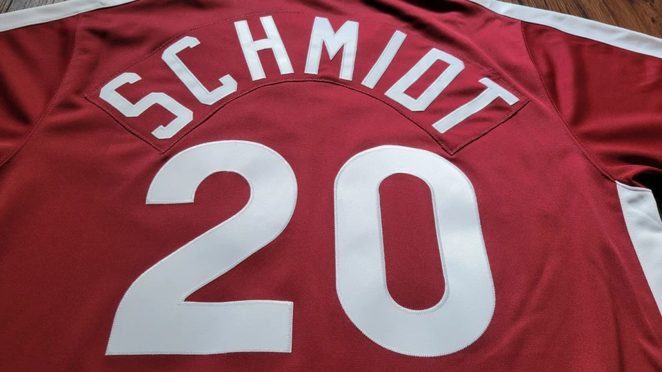 Camiseta Mike Schmidt Mitchell and Ness 1979 granate alternativa.  Foto 3 de 4