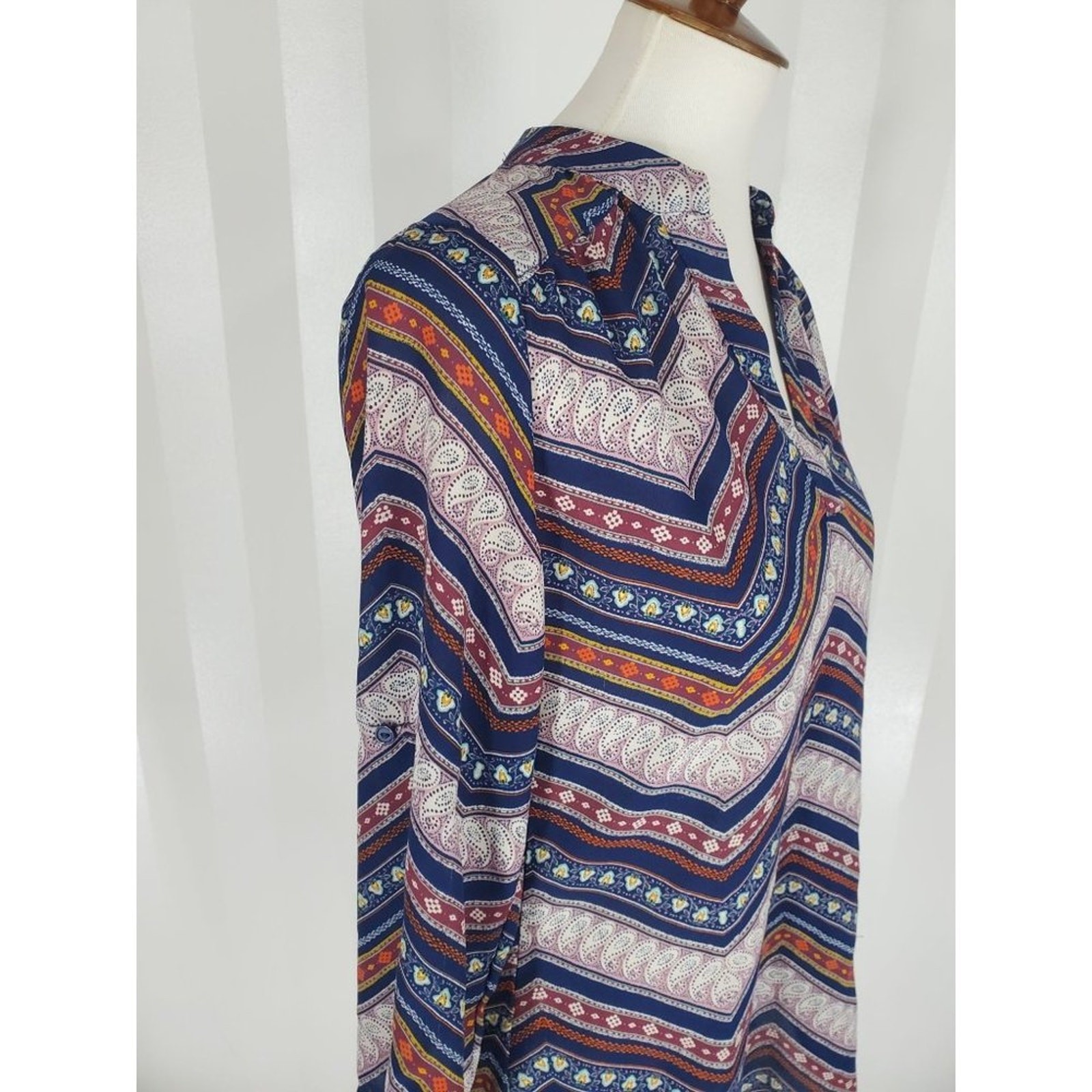 RUE 21 Women's Multi Colored Top Sz S image 6