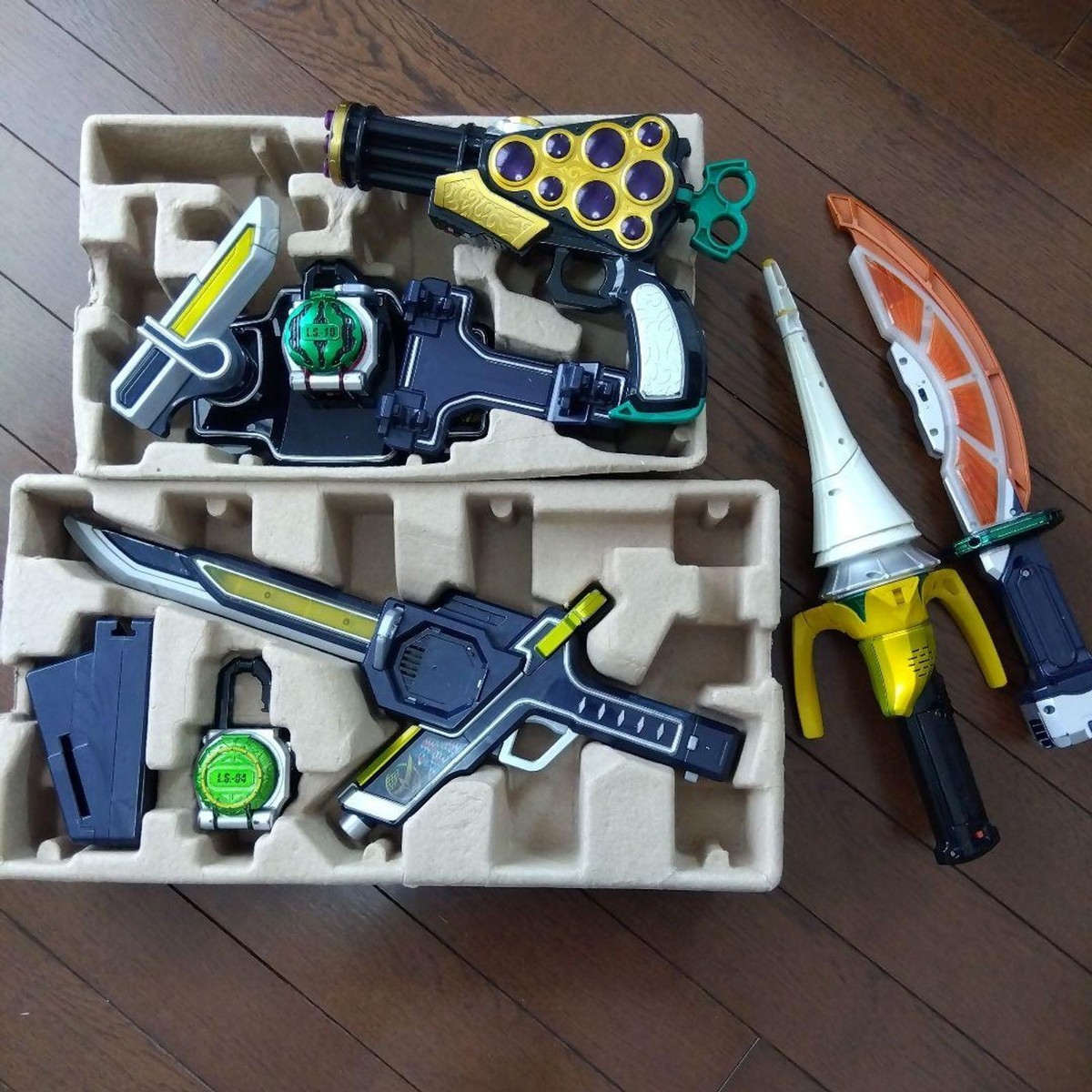 Kamen Rider Gaim Sengoku Driver Arms Weapon Set DX Daidainmaru