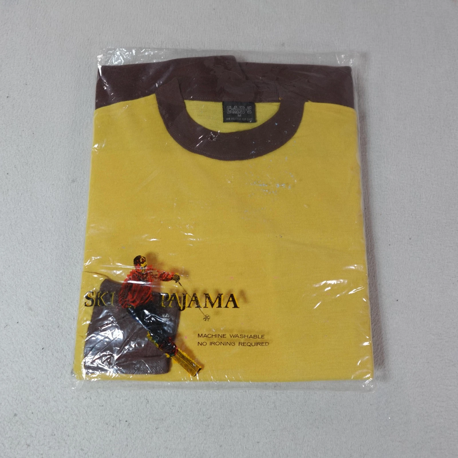 Vintage Ski Pajama Set Mens Medium Yellow Base Layer 2 Piece Pants Shirt C.A.D.S