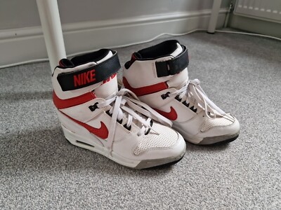 nike heeled trainers