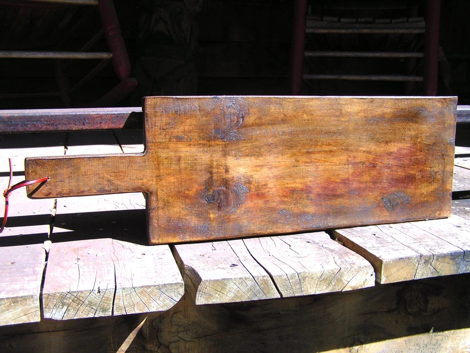 Primitive Wooden Bread paddle board wall hang, 2661 - Image 4 of 4