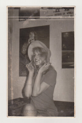 Pretty Cute Young Woman Attractive Lady Girl Female Nice Vintage Snapshot Photo