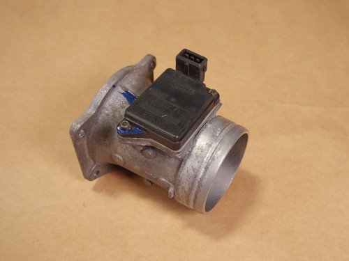 Luftmassenmesser LMM Passat Golf Seat Toledo Ibiza 1,6L  1,8L 037906461B Hitachi