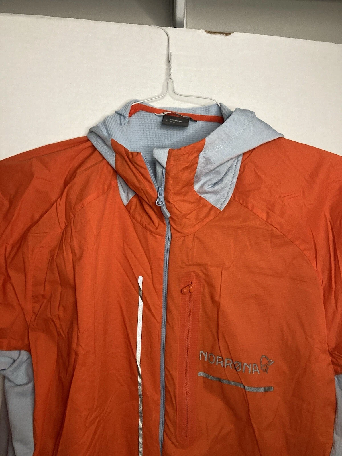 norrona senja alpha90 zip hooded light orange jacket