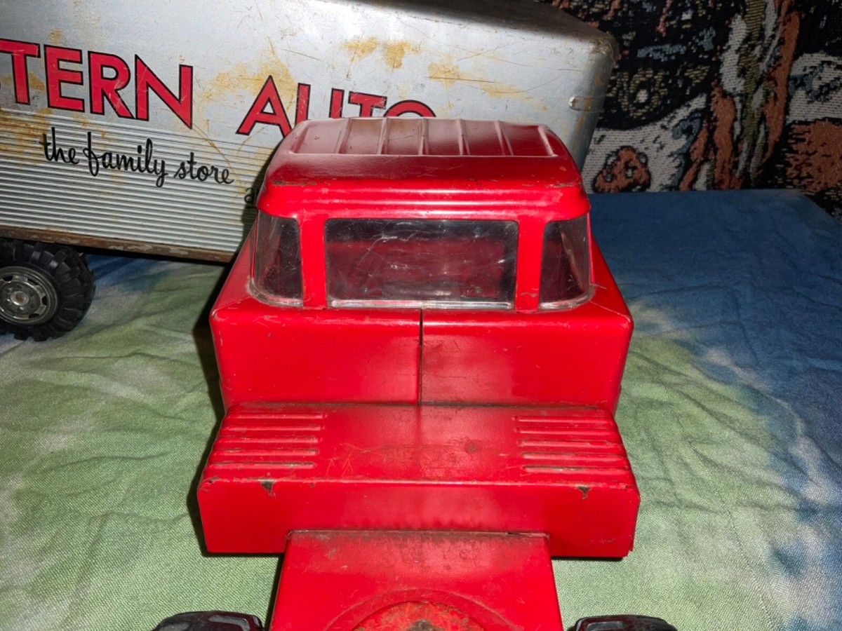 Vintage 1950's Marx Semi Truck Western Auto Metal 25