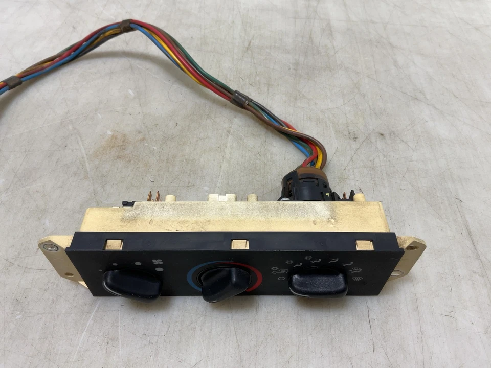 Panel de control de temperatura del calentador Jeep TJ Wrangler con CA P55037612AA 99-04 068175 Foto 2 de 4