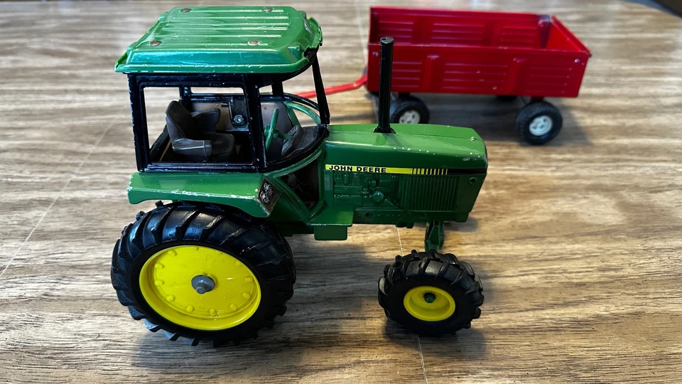 ERTL Vintage John Deere Diecast Tractor y Barcaza Vagón Escala 1/16 Modelo 52040 Foto 3 de 4