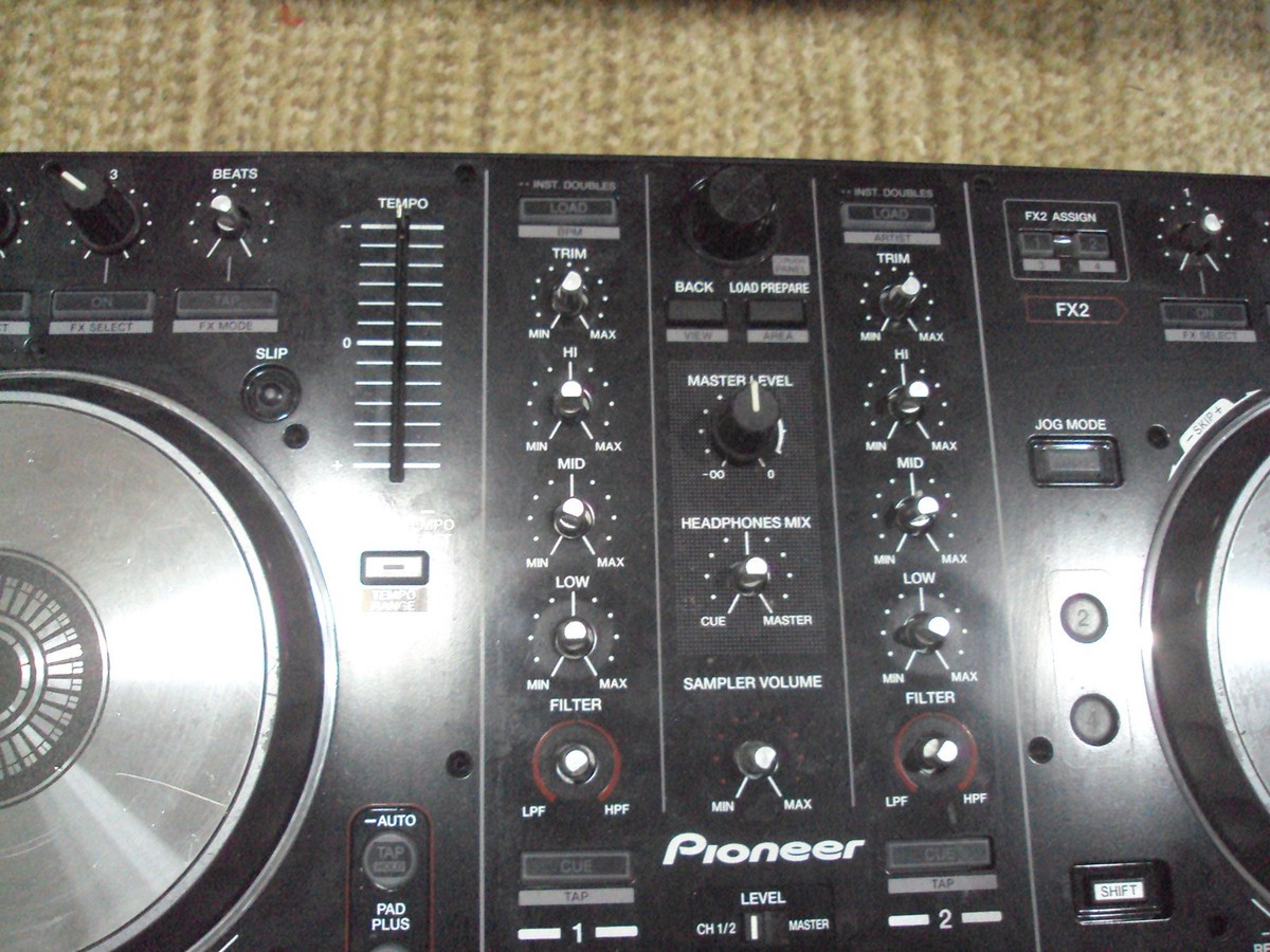 Pioneer Serato DDJ-SR a DJ Controller FOR PARTS / REPAIR / NOT
