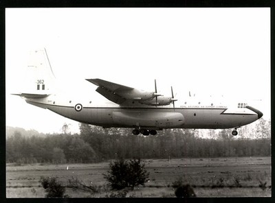 Fotografie Flugzeug Short SC.5 Belfast C1 Royal Air Force Air Support Command X 