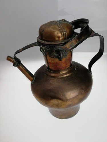 Coquemar, Bouilloire à Anse, en Cuivre Rouge, XVIIIe , H 34 cm.ancien.