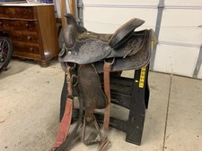 WOMEN’s WESTERN SADDLE USED. Genuine Leather. Horse Saddle.