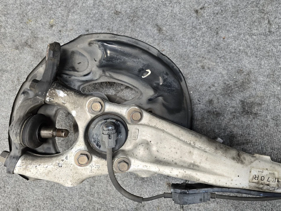 LEXUS LS430 2001-2006 TRACCIÓN TRASERA SUSPENSIÓN DELANTERA DERECHA EJE HUSILLO BUJE NUDILLO Foto 3 de 4