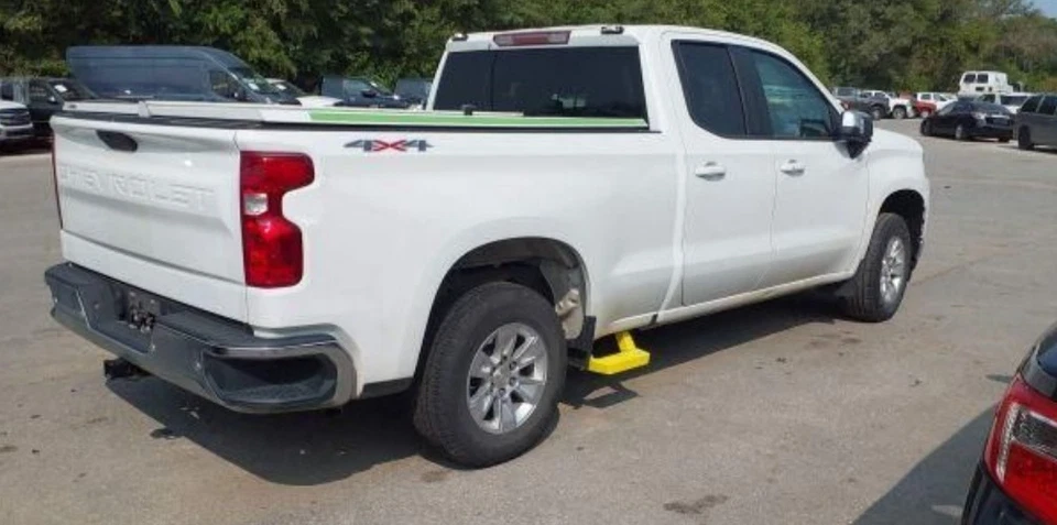 2021-2024 Chevrolet Tahoe Front Right Passenger Spindle And Knuckle Assembly Oem - Image 4 of 4