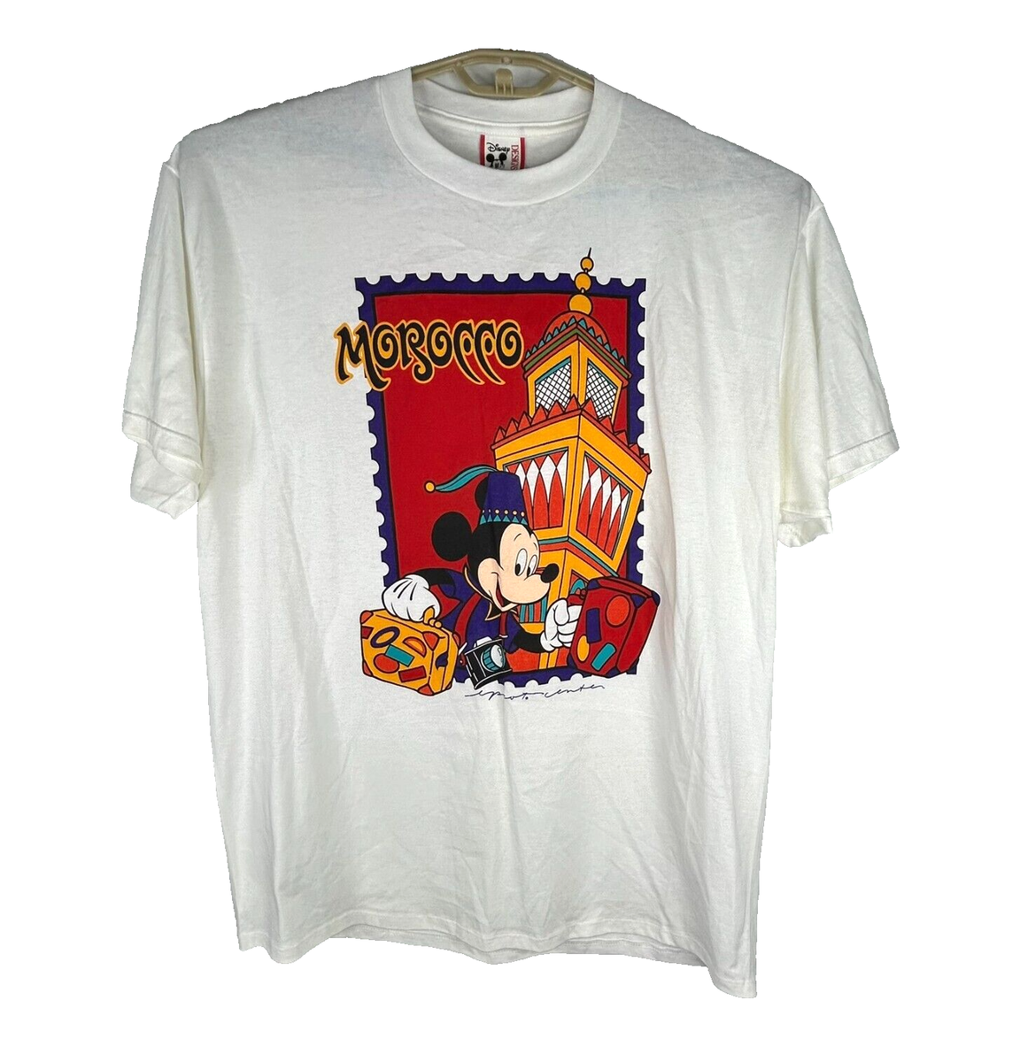 Vintage Disney Morocco Epcot Center Mickey Mouse White Short Vintage Disney Morocco Epcot Center Mickey Mouse White Short