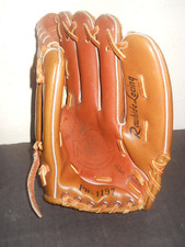 MAG Pee Wee Youth Baseball Glove Leather PW1197 Pre-Owned VG W/ Bonus BB Cards