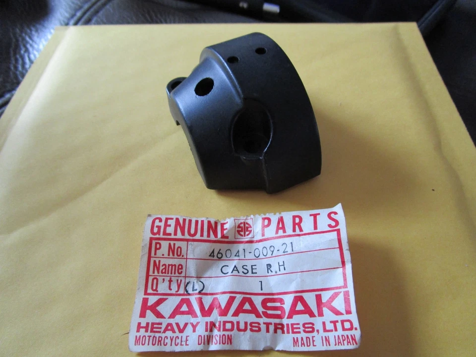 1974 KAWASAKI F11 РУЛЬ ПРАВАЯ РУКА УПРАВЛЕНИЯ ЧЕХОЛ ДЕТАЛЬ # 46041-009-21 - Изображение 4 из 4