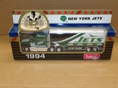 1994 Matchbox / Team NFL NEW YORK JETS Ford Aeromax Tractor Trailer ~ NOS !