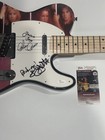THE RUNAWAYS SIGNED GUITAR JOAN JETT LITA FORD CHERIE CURRIE JACKIE FOX JSA COA — photo 2