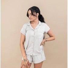 Kyte Women Short Sleeve Pajama Set Oat Bamboo Button Down Shorts Size M