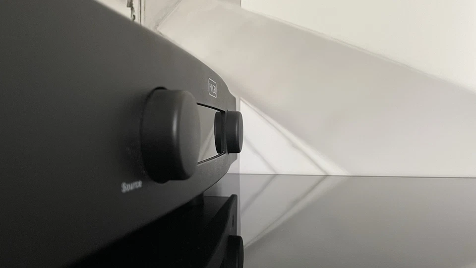 Hegel H90 Vollverstärker mit DAC & Streamingmodul / Apple AirPlay2 / SoundEngine - Bild 4 von 4